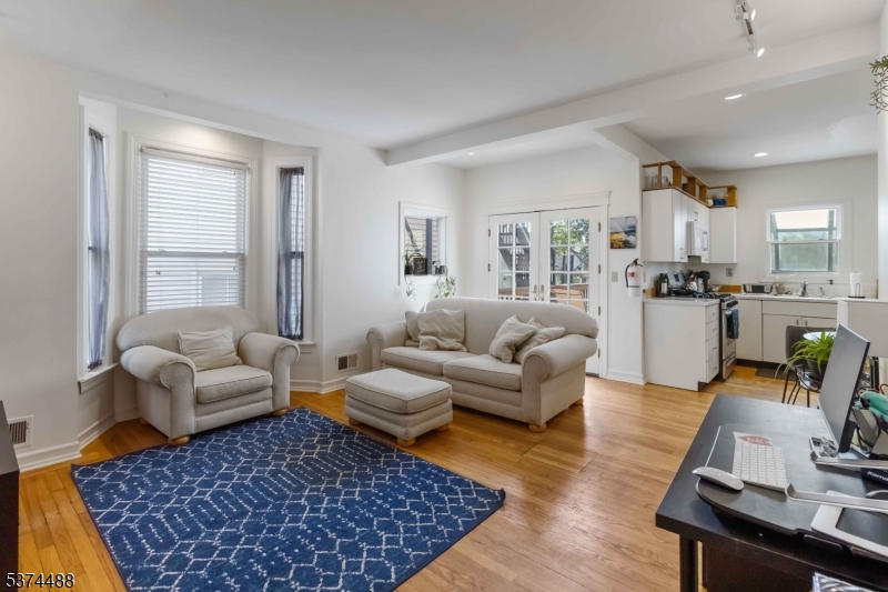 113 Maple Ave 1