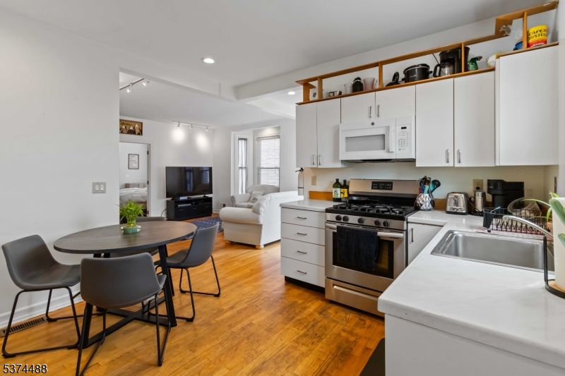 113 Maple Ave 1