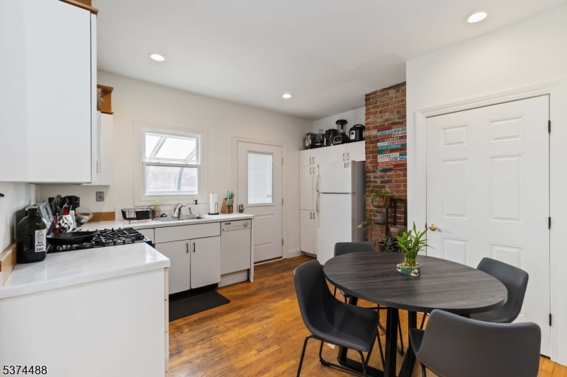 113 Maple Ave 1