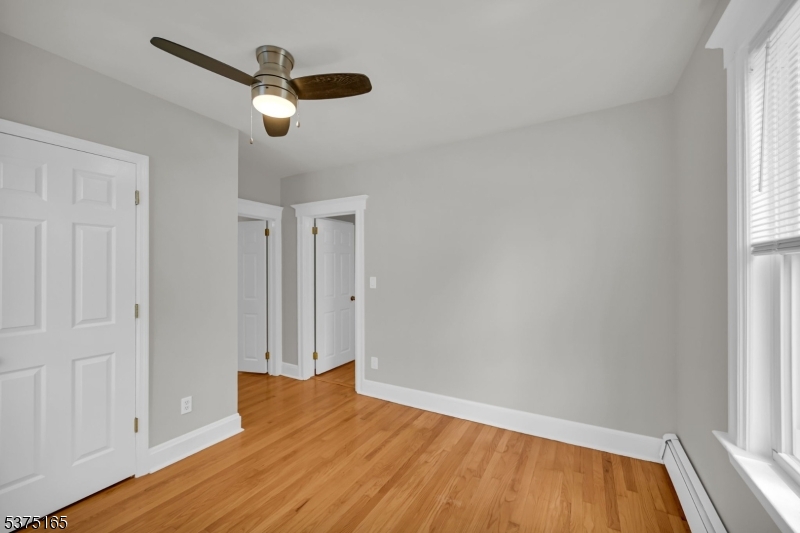 7 Howell St