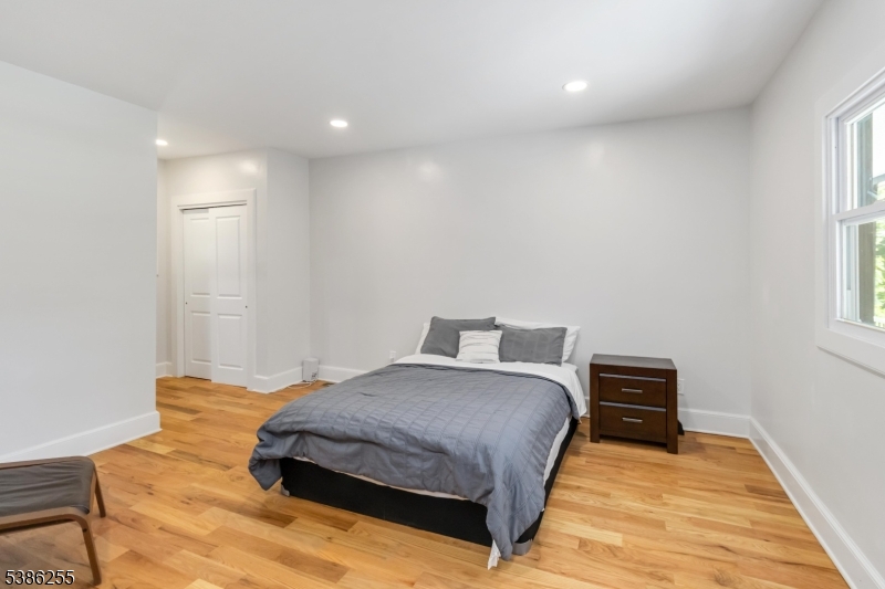 9 Jones Dr