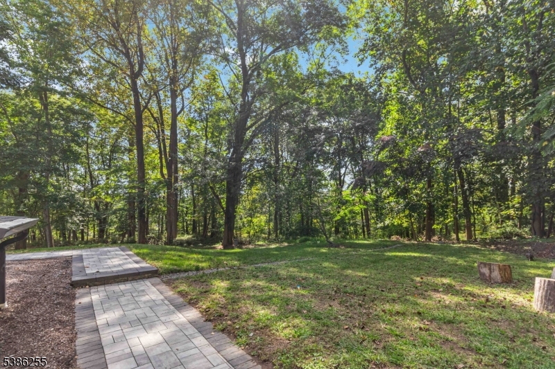 9 Jones Dr