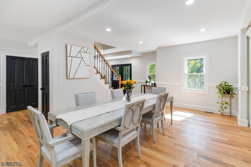 9 Jones Dr