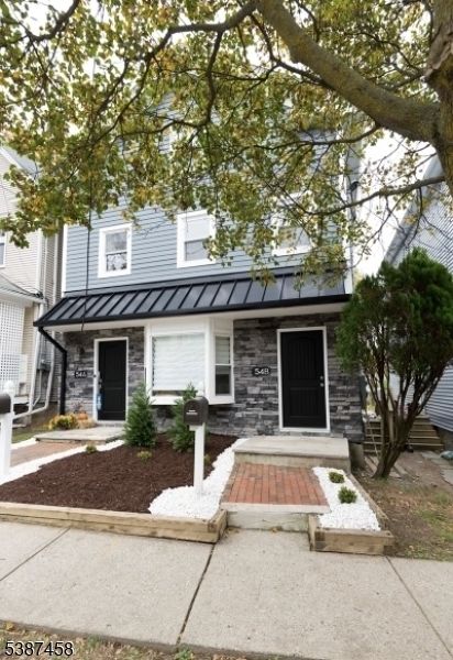 54 Madison St