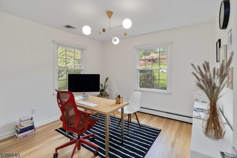 23 Colonial Dr