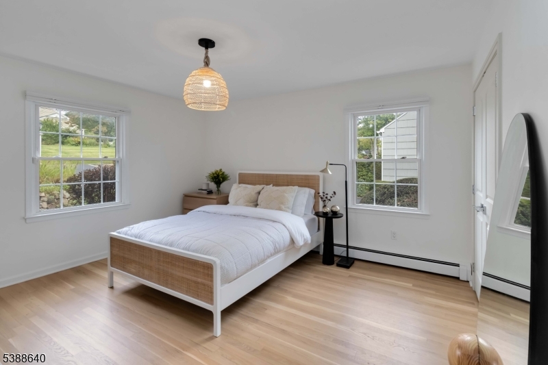 23 Colonial Dr