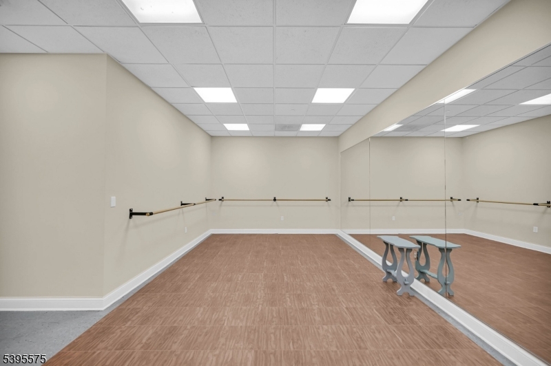 1109 Johnson Dr 1109