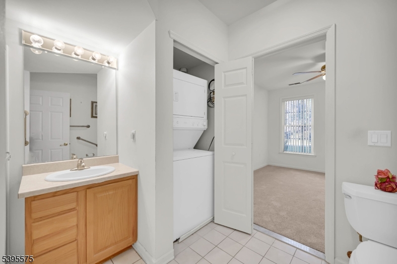 1109 Johnson Dr 1109