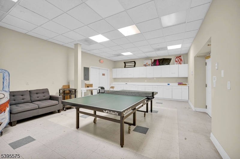 1109 Johnson Dr 1109