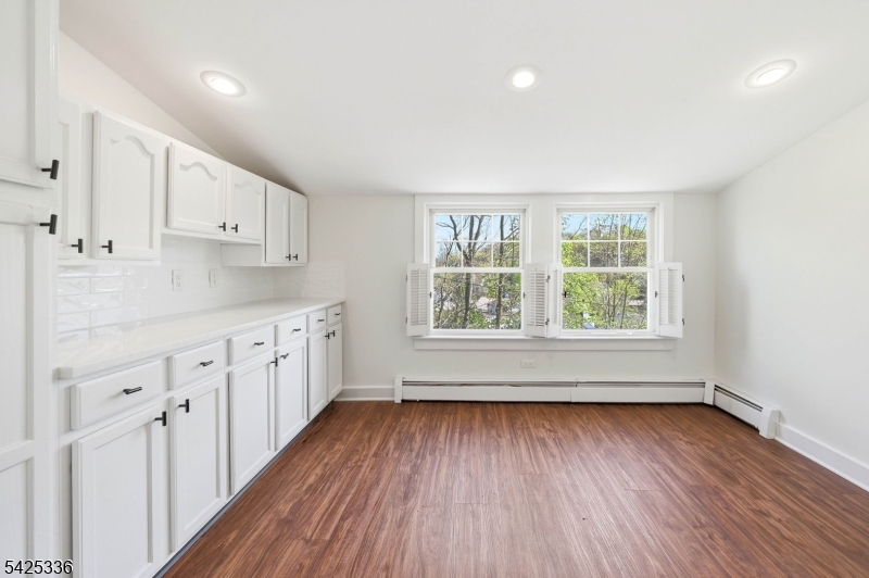 1 Conklin Ave