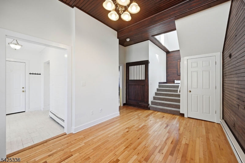1 Conklin Ave