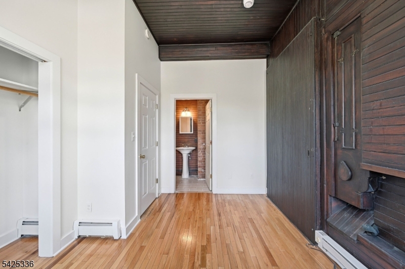 1 Conklin Ave