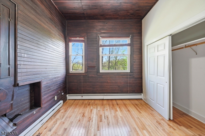 1 Conklin Ave