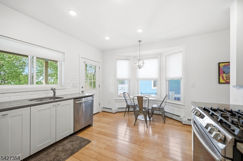 29 Western Ave 1