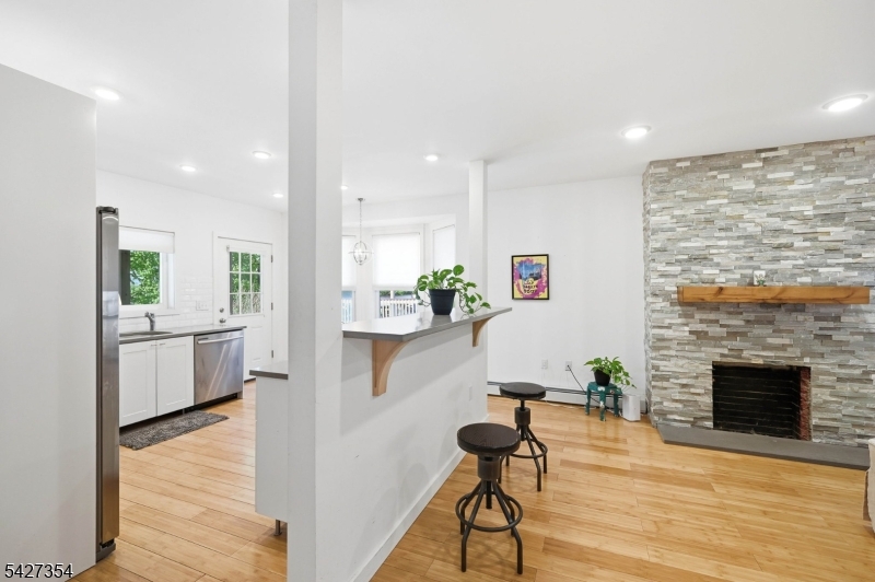 29 Western Ave 1