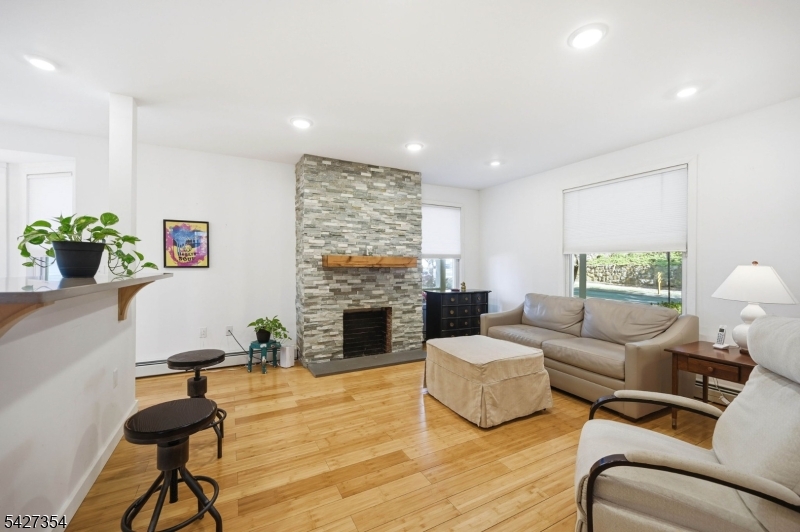 29 Western Ave 1