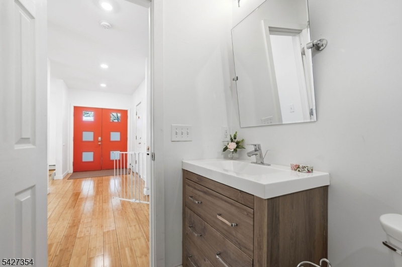 29 Western Ave 1