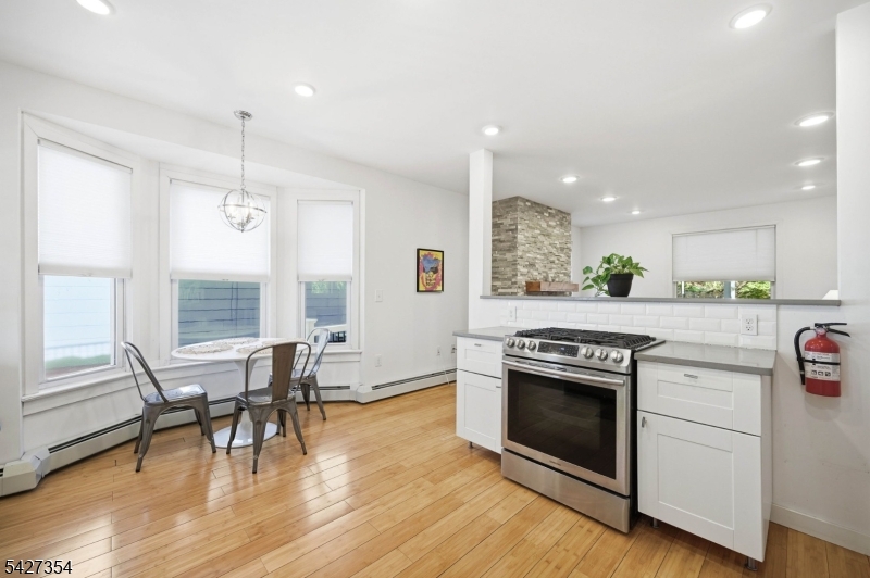 29 Western Ave 1