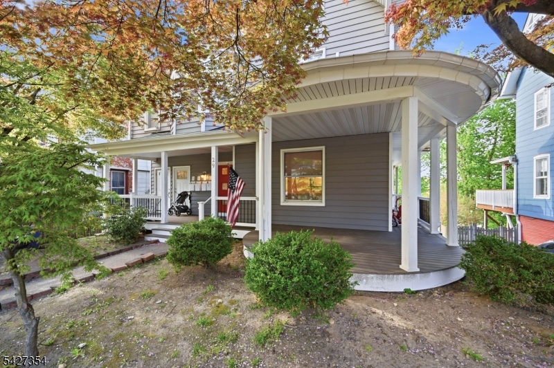 29 Western Ave 1