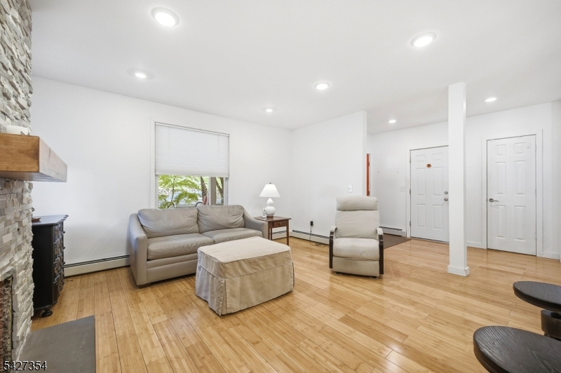 29 Western Ave 1