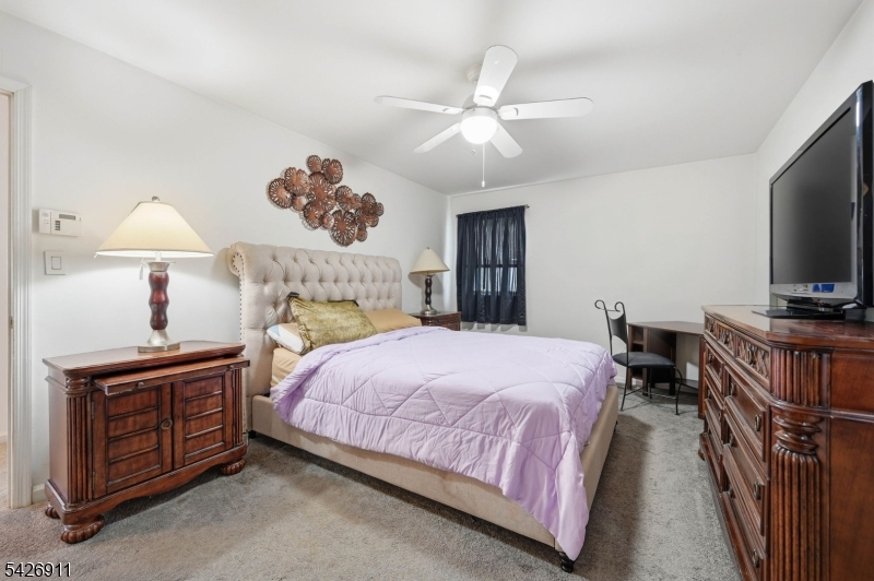 4 Winfield Dr