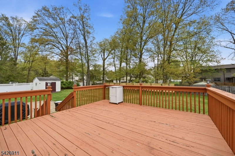 4 Winfield Dr