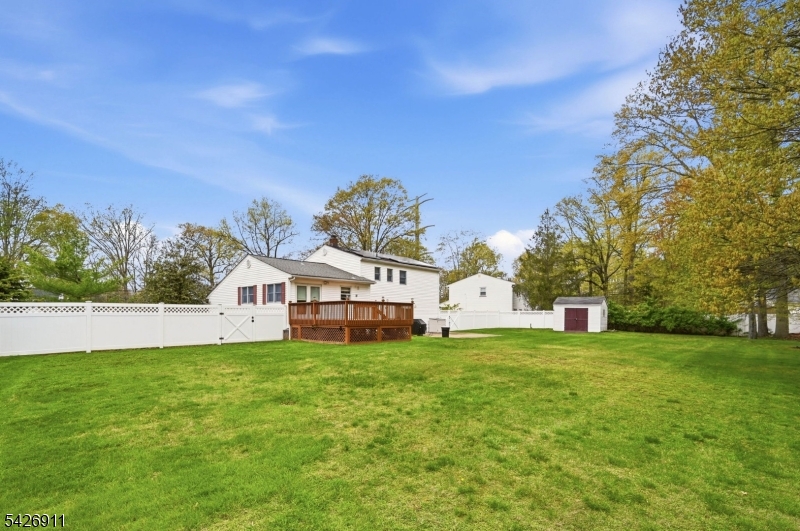 4 Winfield Dr