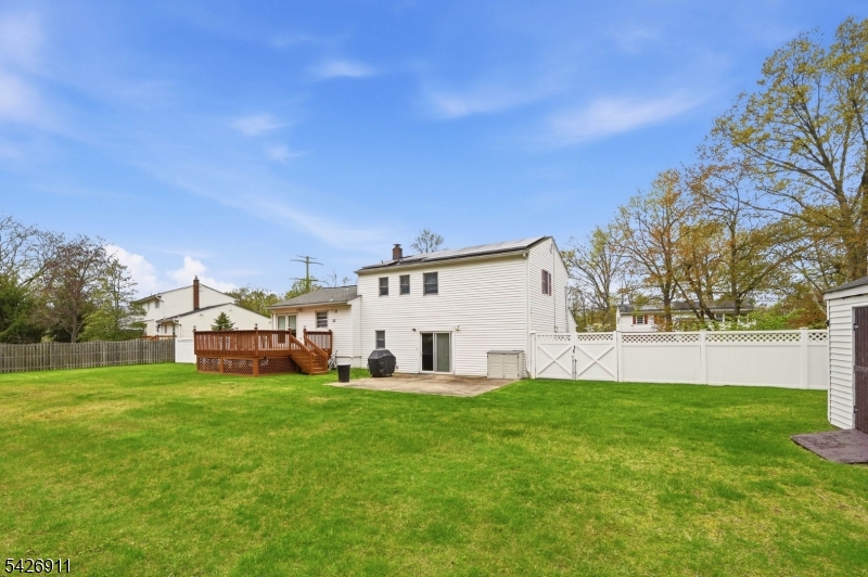 4 Winfield Dr