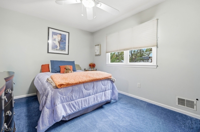 4 Winfield Dr