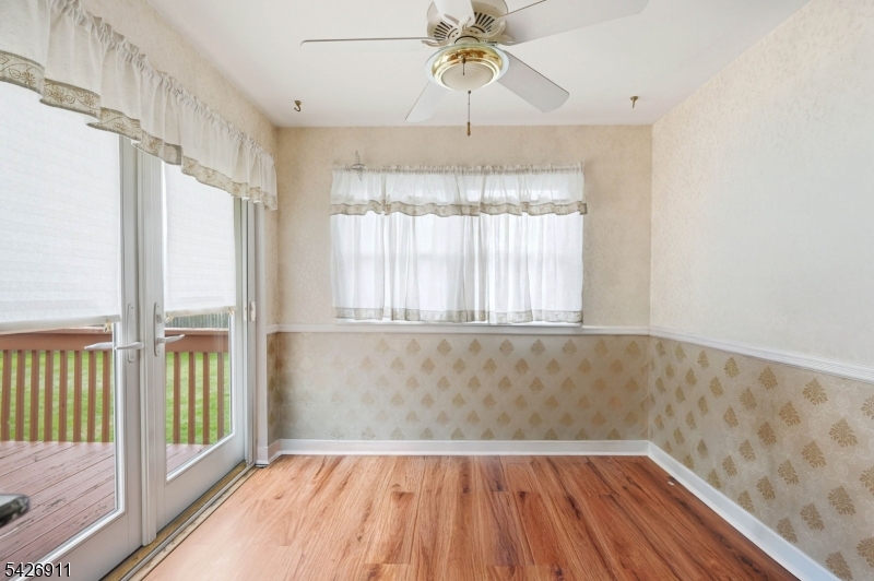 4 Winfield Dr
