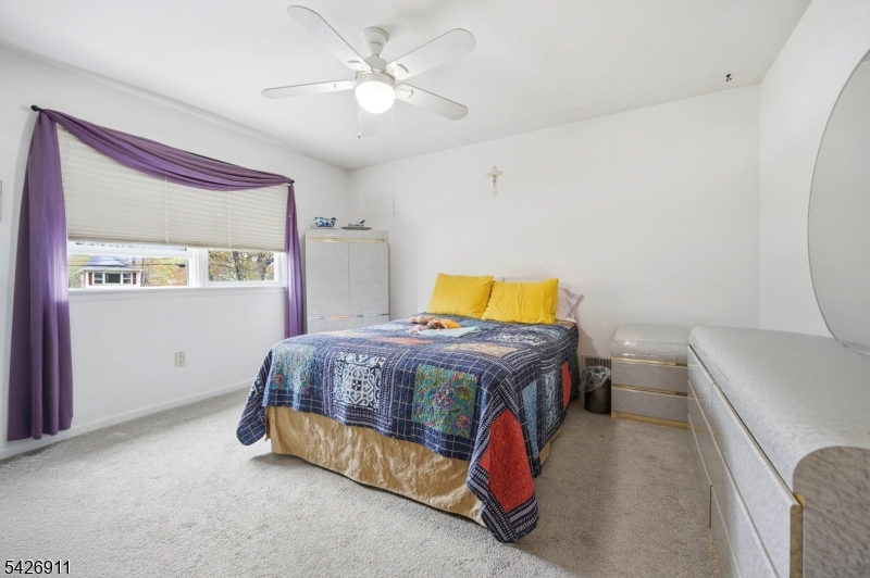 4 Winfield Dr