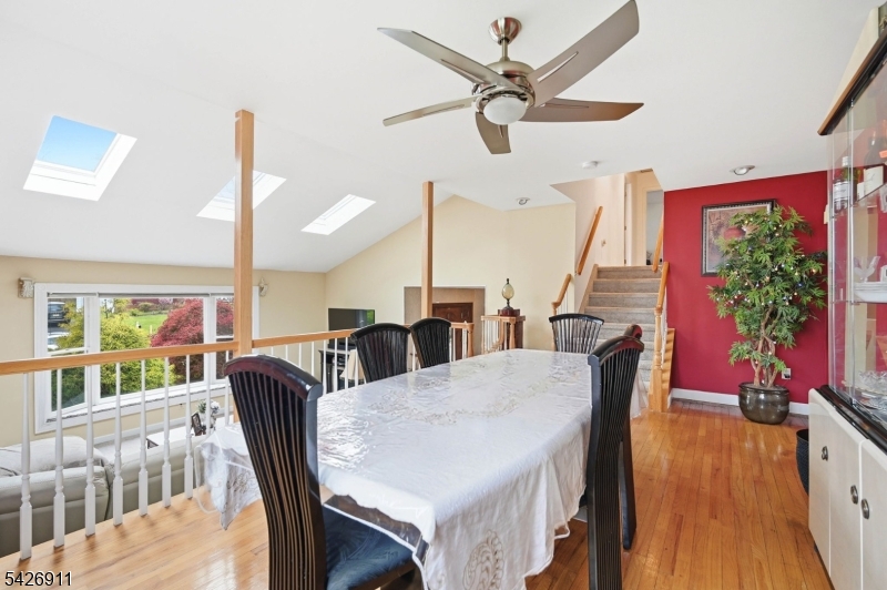 4 Winfield Dr