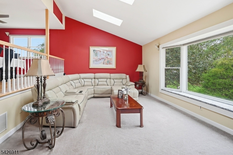 4 Winfield Dr