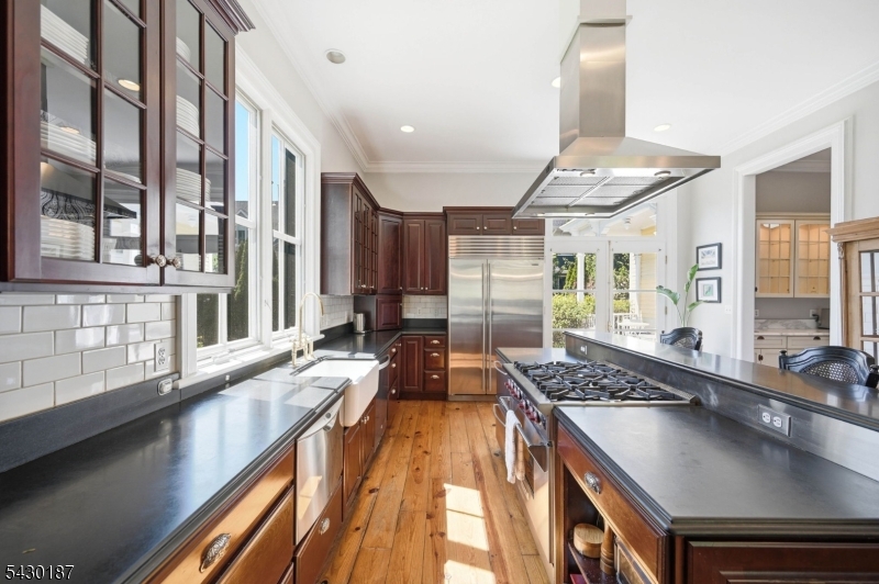 21 Franklin Pl
