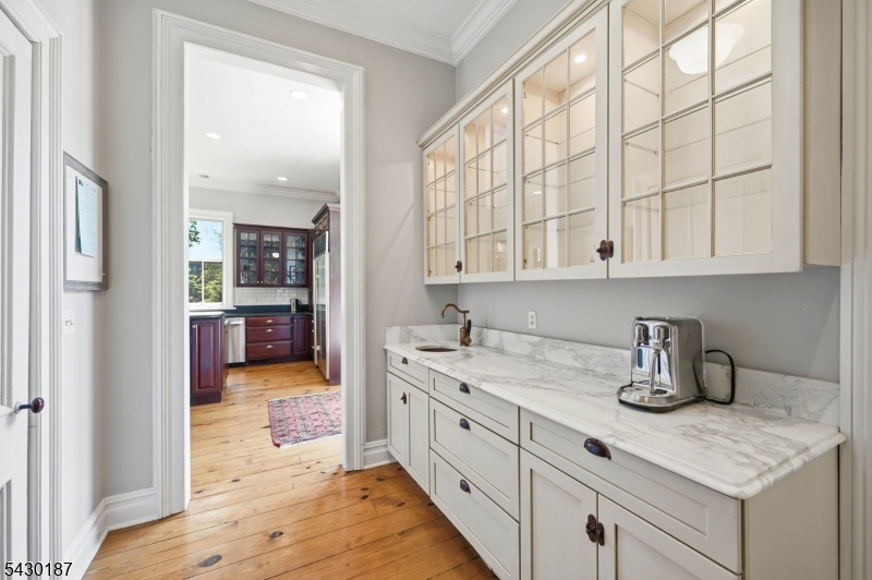 21 Franklin Pl