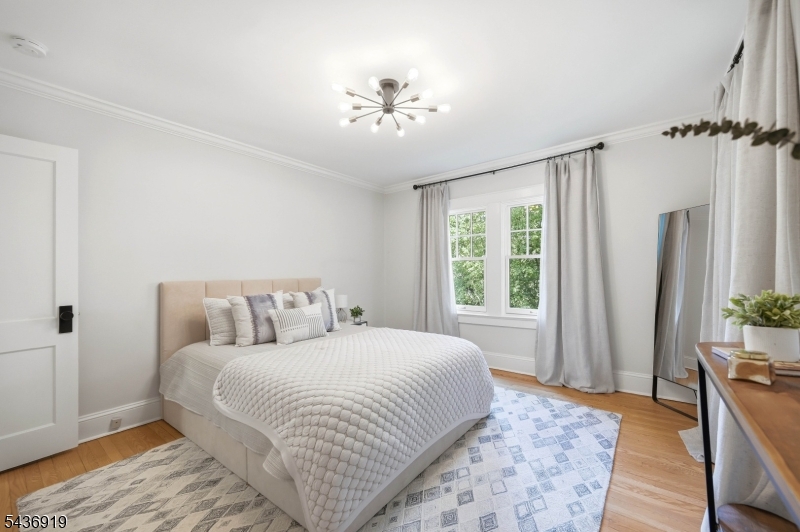 35 Sherman Pl
