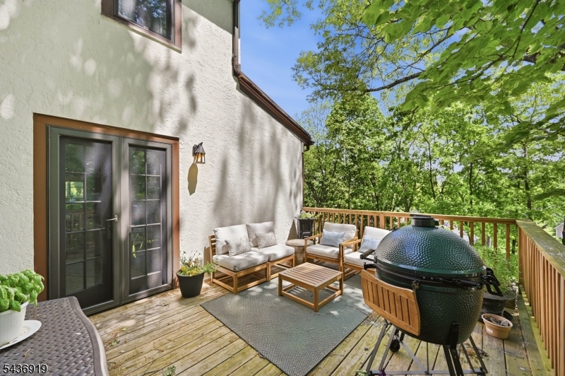 35 Sherman Pl