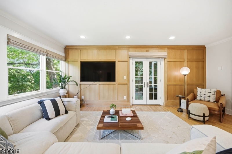 35 Sherman Pl