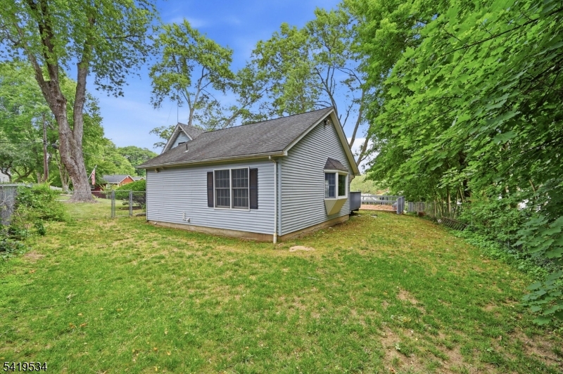 27 Knollwood Rd