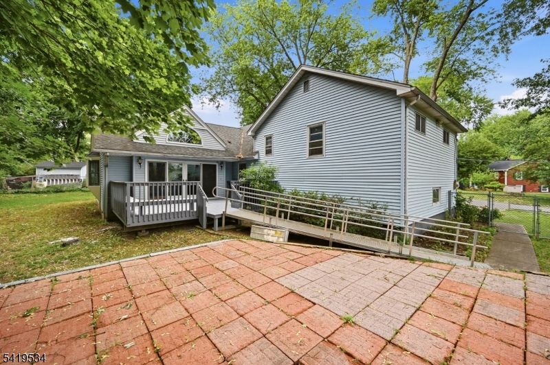 27 Knollwood Rd