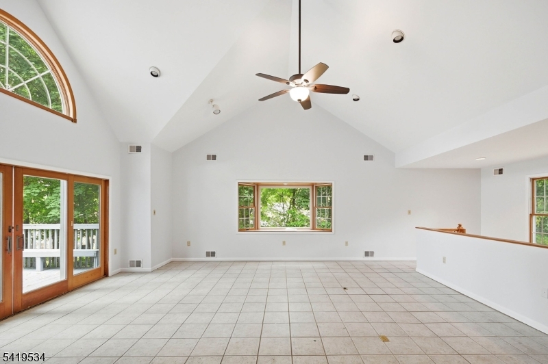 27 Knollwood Rd