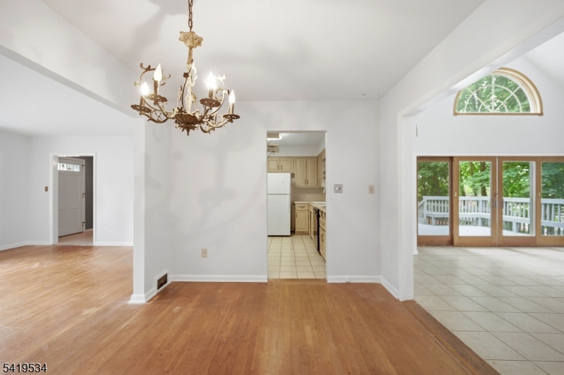 27 Knollwood Rd