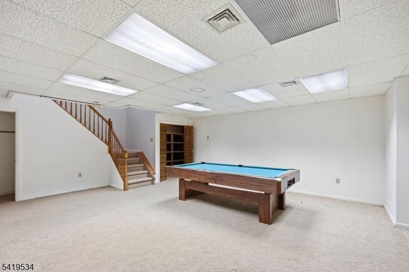 27 Knollwood Rd