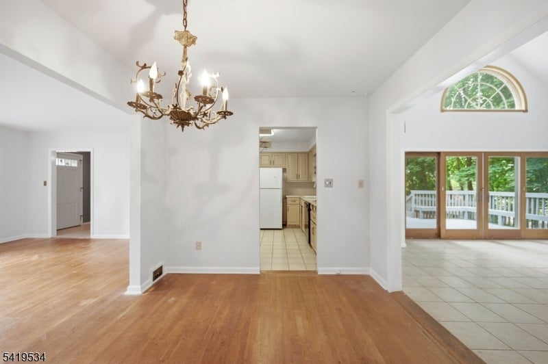 27 Knollwood Rd