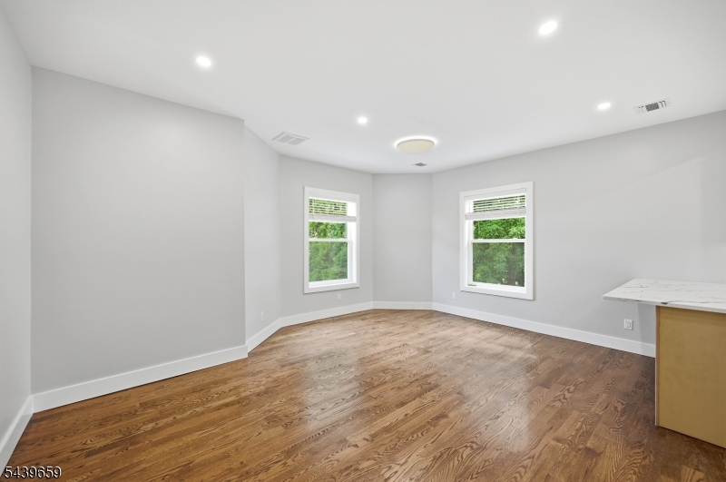 40 Jardine Rd 2