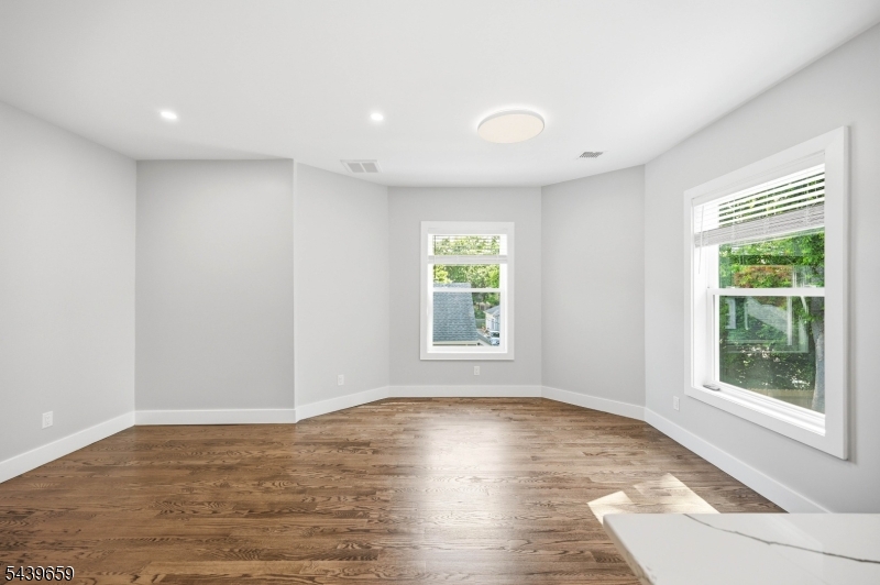 40 Jardine Rd 2