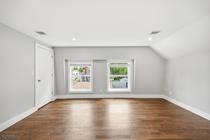 40 Jardine Rd 2