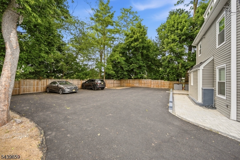 40 Jardine Rd 2