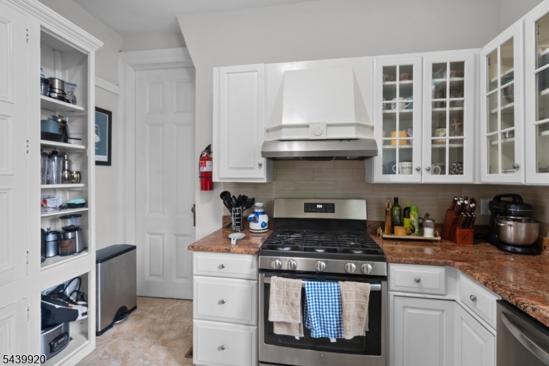 1 Franklin Pl