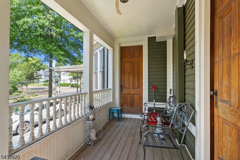 1 Franklin Pl